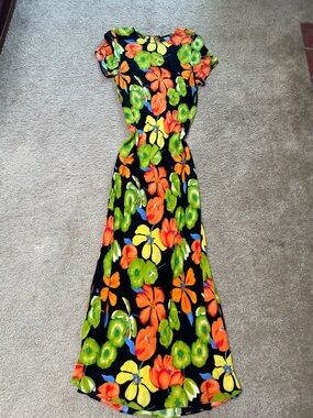 Vintage Vibrant Floral Maxi Dress in Black, Orange, Green, Yellow